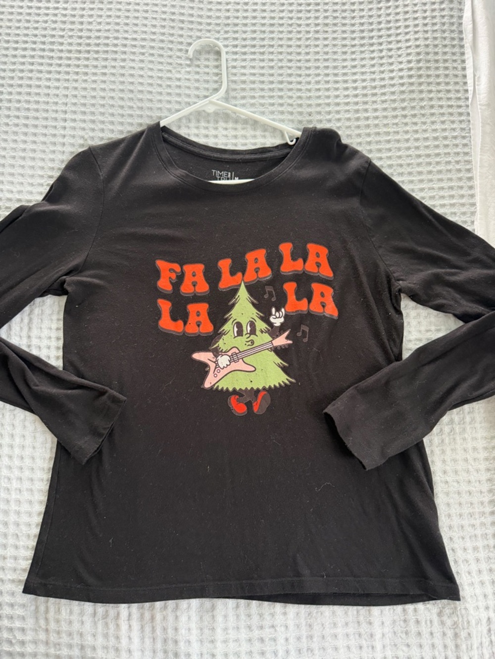 Time and Tru Black Graphic Long Sleeve Tee with Holiday Tree Art